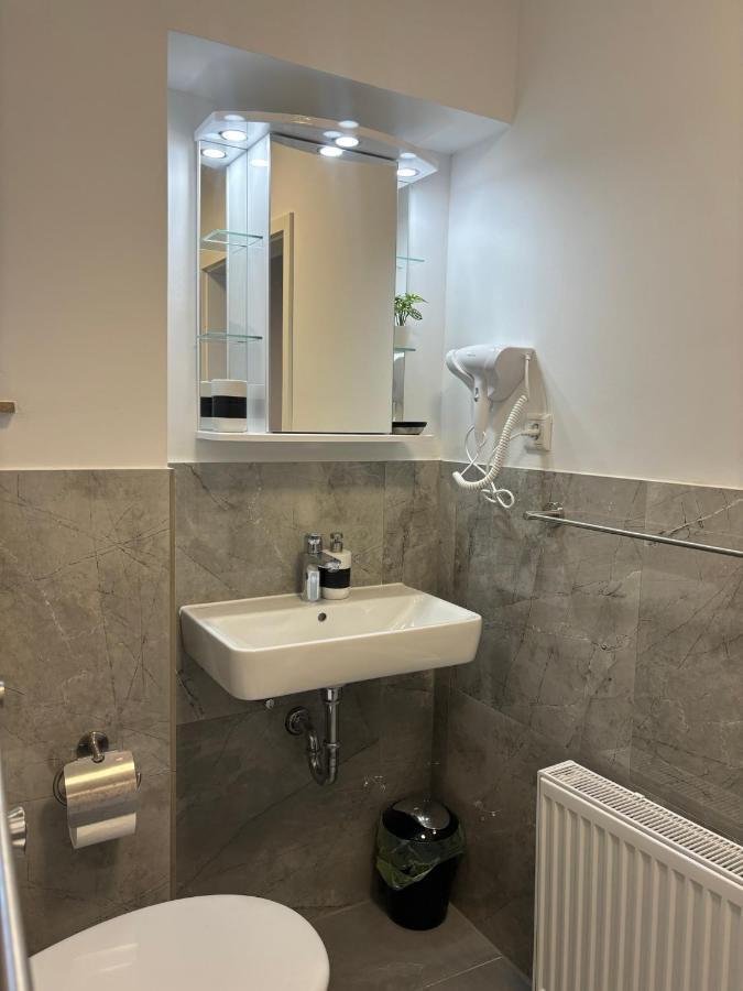 Lenti Duesseldorfer Apartment'S Zewnętrze zdjęcie