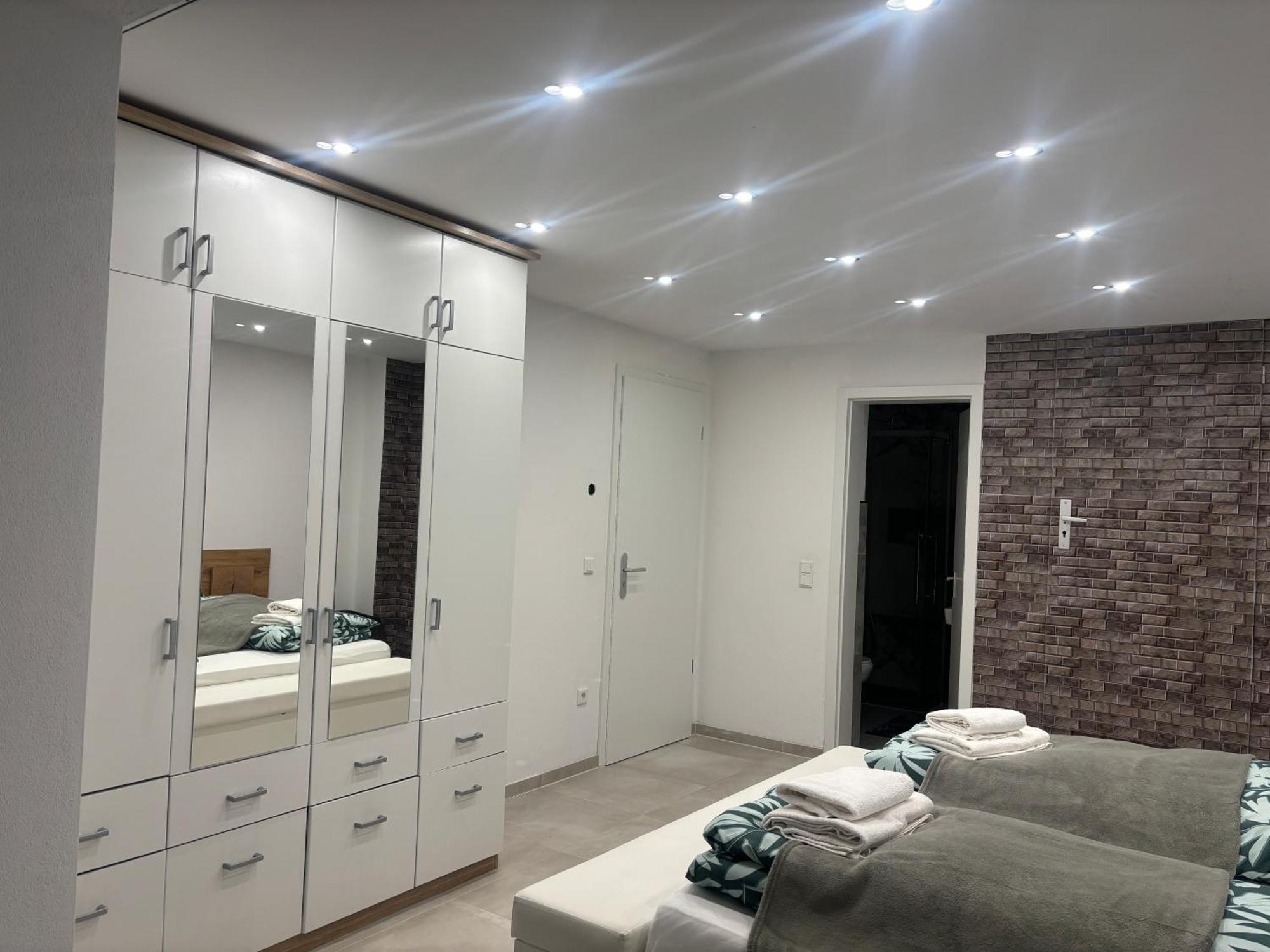 Lenti Duesseldorfer Apartment'S Zewnętrze zdjęcie