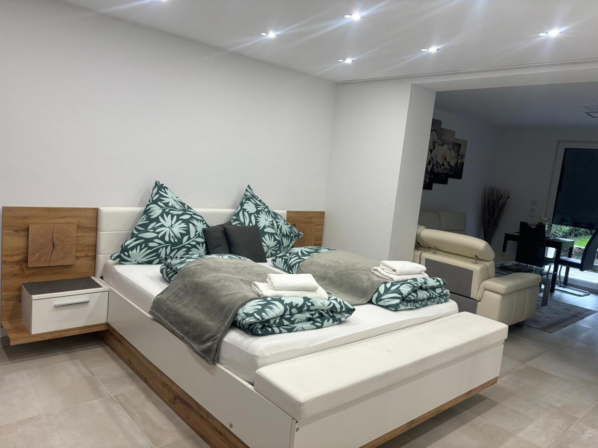 Lenti Duesseldorfer Apartment'S Zewnętrze zdjęcie