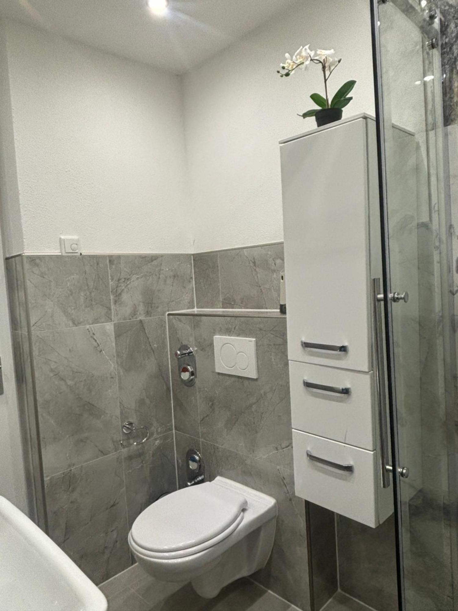 Lenti Duesseldorfer Apartment'S Zewnętrze zdjęcie